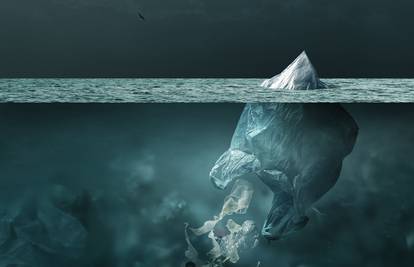 Oceanima umjesto santi leda plutaju cijeli deponiji plastike