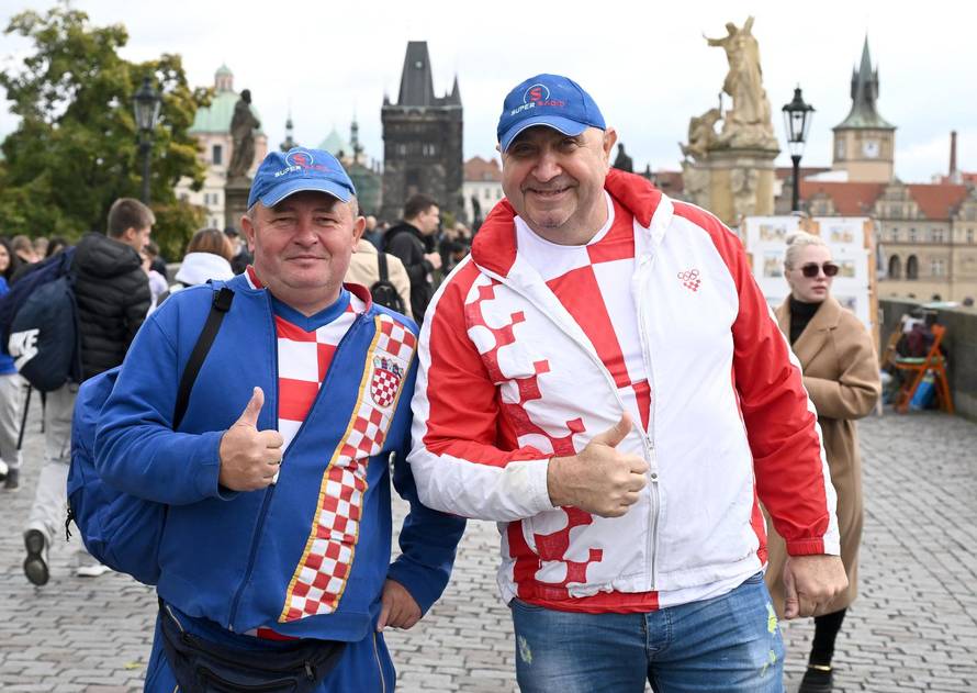 Prag: Hrvatski navijači u gradu