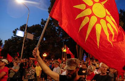 Prosvjednici blokirali Skopje zbog kompromisa s Bugarskom