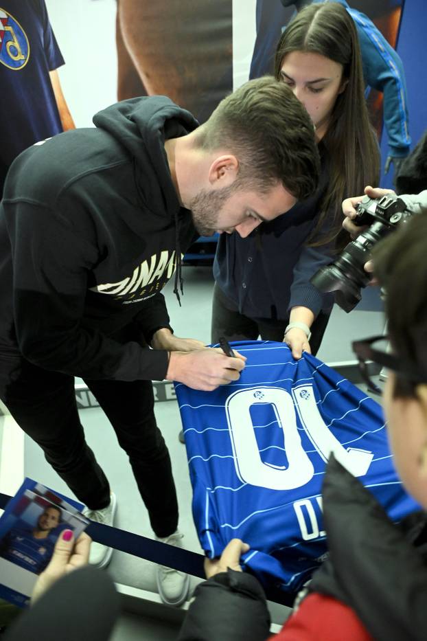 Zagreb: Igraci Dinama na druzenju s navijacima