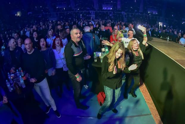 Zadar: Mladen Grdović obilježio 45 obljetnicu karijere koncertom na Višnjiku