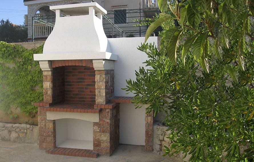 Želite roštilj u dvorištu? Razmislite o 5 važnih pitanja