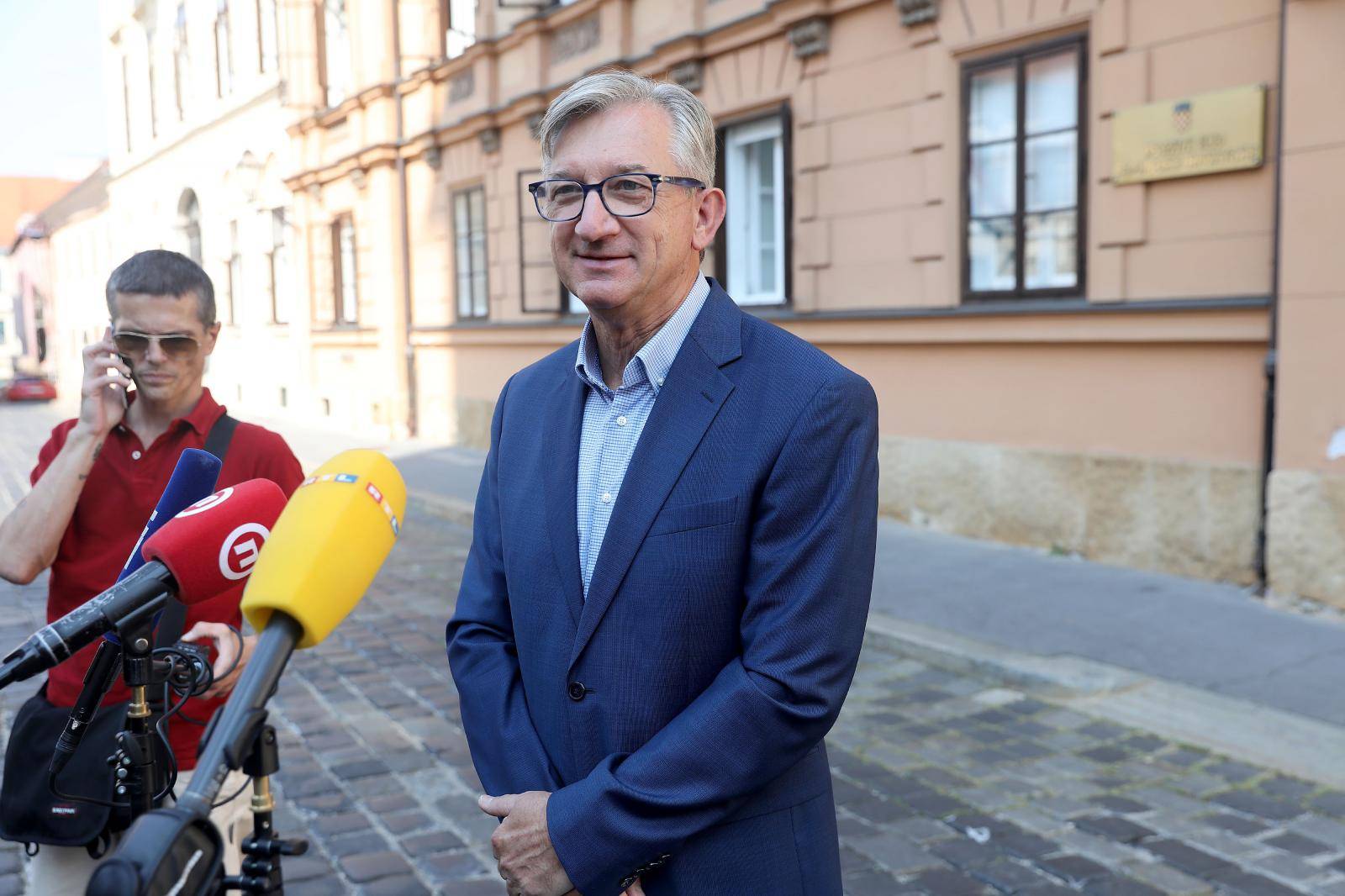 Zagreb: Ustavni sud odlučio da mediji ne smiju na sjednicu o odlukama Stožera