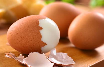 Uz ovaj jednostavni trik uvijek savršeno ogulite jaja bez muke