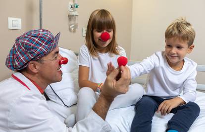 Doktori s crvenim nosovima tjeraju strah i stres: Bolnica je ljepše mjesto uz smijeh i veselje