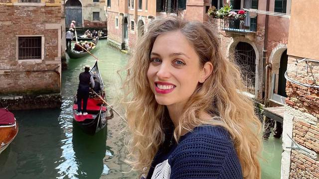 Hana Huljić u šetnji Venecijom otkrila još veći trudnički trbuščić