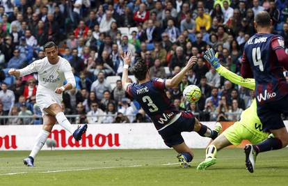 Real razbio Eibar: Ronaldo do rekorda, Kovačićev povratak...