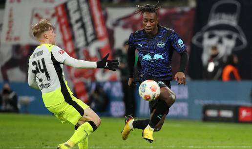 VIDEO Kova&ccaron;eva Borussia stigla do boda u Leipzigu u nadoknadi