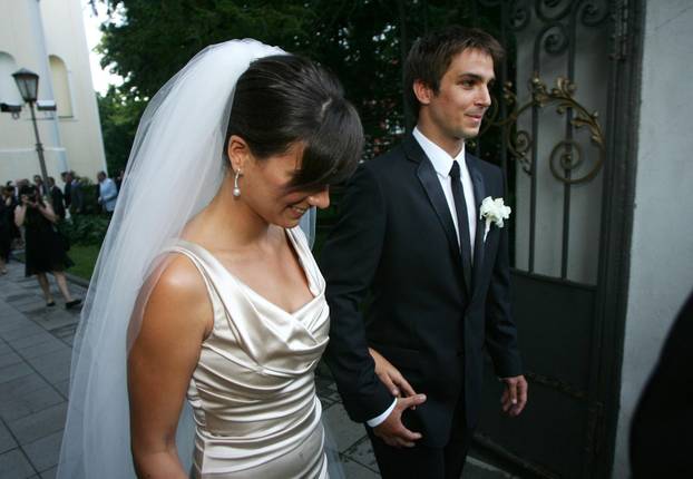 ARHIVA - 2008. Zagreb: Vjen?anje Nike Kranj?ara i Simone Fistri? u Crkvi sv. Ivana Krstitelja