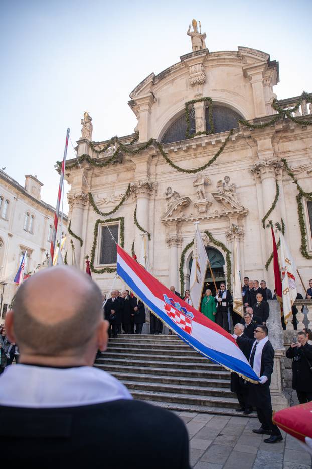 Dubrovnik: Spuštanjem barjaka sv. Vlaha i podizanjem državne zastave te misnim slavljem završila je ovogodišnja Festa svetog Vlaha