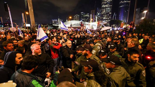 Protest against Israeli Prime Minister Netanyahu's right-wing coalition in Tel Aviv