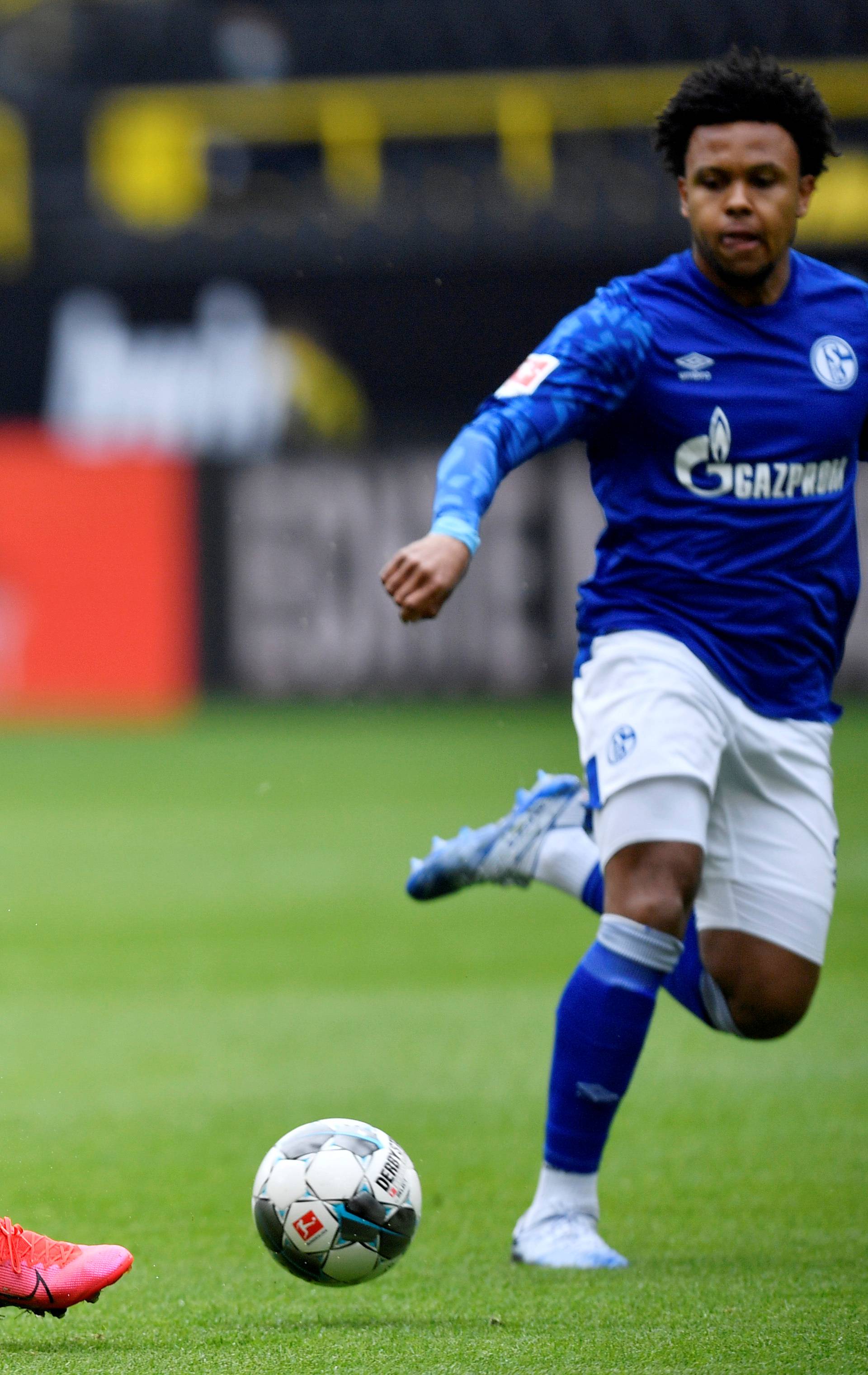 Nogomet se vratio, Haaland i dalje trpa! BVB razbio Schalke