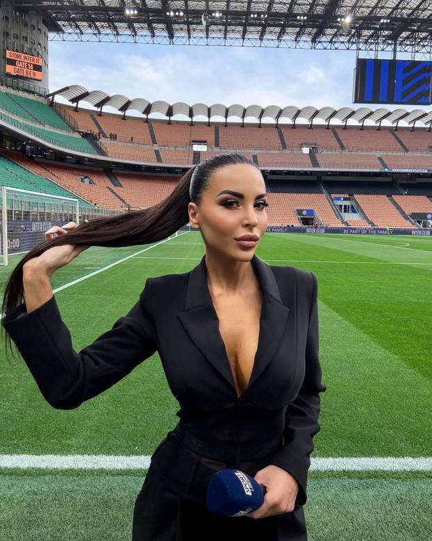 FOTO Zavela i Tottija i Mbappea. Sad mami poglede na terenima