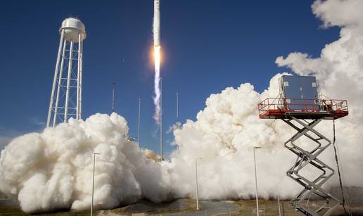 Prvi test uspješan, Antares će sada čekati pravi let na postaju