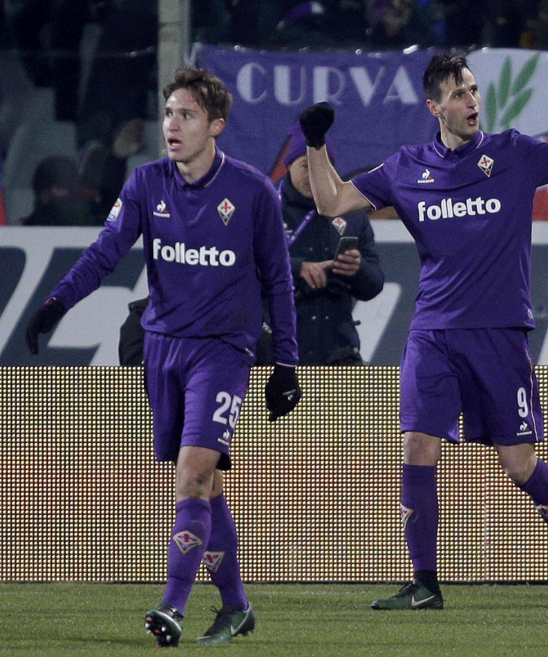 Football Soccer - Fiorentina v Juventus - Italian Serie A