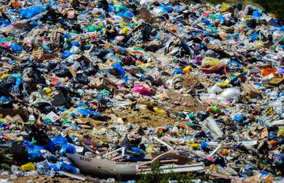 Francuska: Logistički div više neće prevoziti plastični otpad