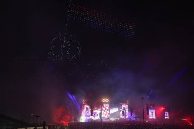 Scenografija dronovima na  koncertu Marka Perkovića Thompsona 