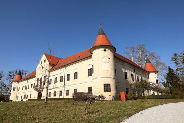 Zagreb: Otvorenje izložbe "Ljepota lažnog sjaja" - krivotvorenih umjetnina iz fundusa Muzeja policije