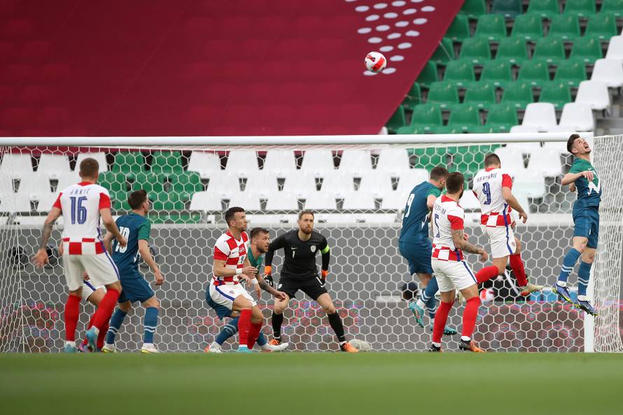 Doha: Prijateljska nogometna utakmica Hrvatska - Slovenija