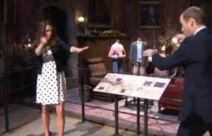 Igrali se Harry Pottera: William i Kate mahali štapićima u studiju