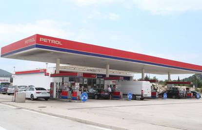 Oglasio se Petrol i objasnio više cijene goriva: 'Formirali smo ih prema Vladinim Uredbama'