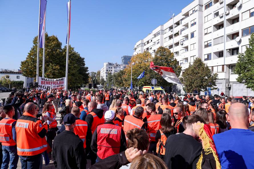 Zagreb: Prosvjed djelatnika zavoda za Hitnu medicinu