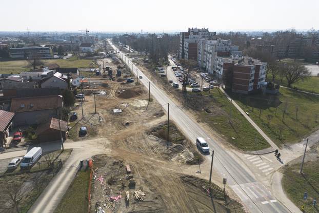 Pogled iz zraka na rekonstrukciju Sarajevske ulice u Zagrebu i prvo proširenje tramvajske pruge nakon 20 godina