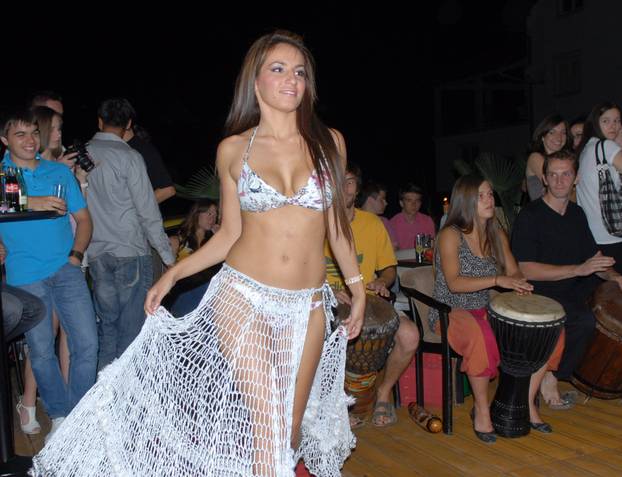 Jastrebarsko: Jungle party by Dvina i Stefany povodom odlaska na put
