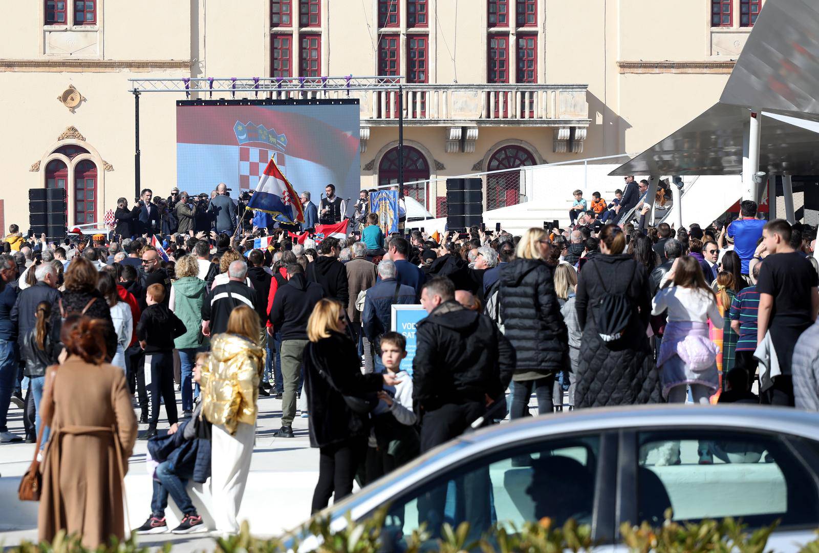 Šibenik: Svečani doček zlatnog izbornika, Ivice Tucka, njegovog pomoćnika Jure Marelje i Perice Bukića