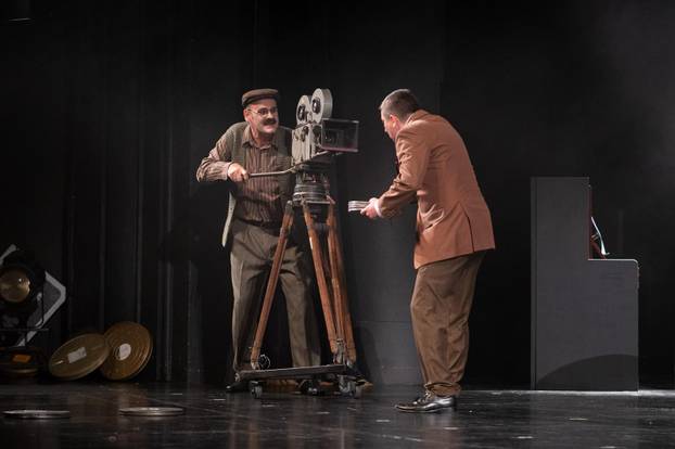 Zagreb: Premijera predstave "Juha braće Marx"