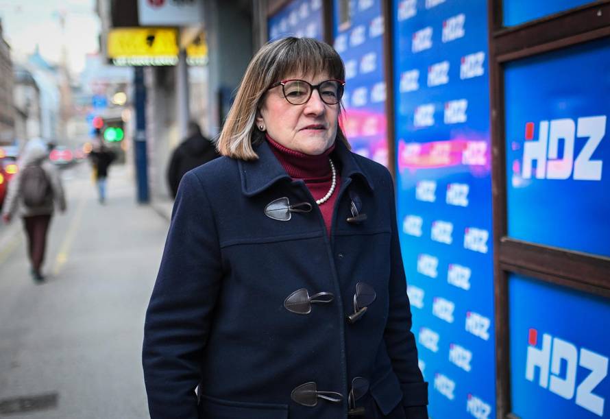 Zagreb: Dolazak članova HDZ-a na sjednicu šireg Predsjedništva i Nacionalnog odbora stranke