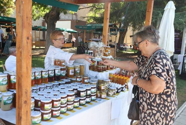 Šibenik: Zadnje pripreme prije sutrašnjeg otvorenja 16. Srednjovjekovnog sajma