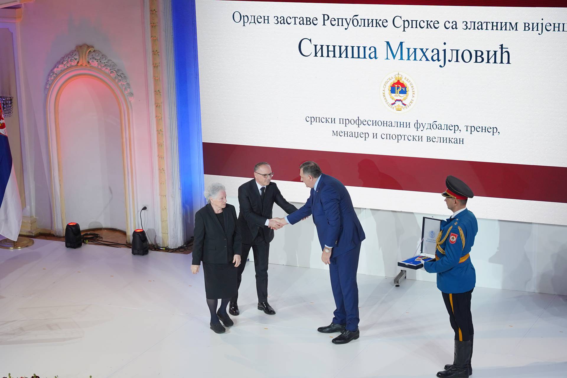 Banja Luka: Dodik odlikovao Vladimira Putina za patriotizam i ljubav prema Republici Srpskoj