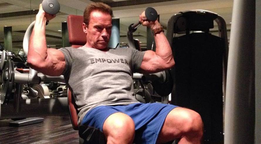 Do grada u vojnom kamionu: Schwarzenegger se ne skriva