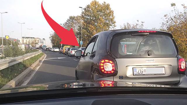 Biser u Zagrebu! Tip namjerno blokira lijevu traku: 'Tko ovog podržava, nek podere vozačku!'
