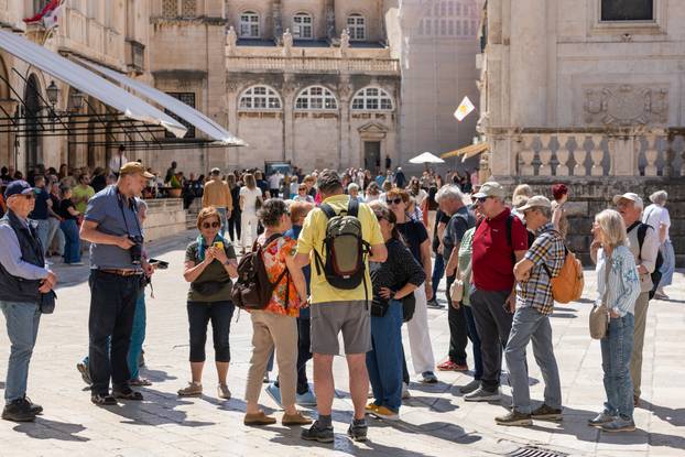Sunčan i topao dan u Dubrovniku