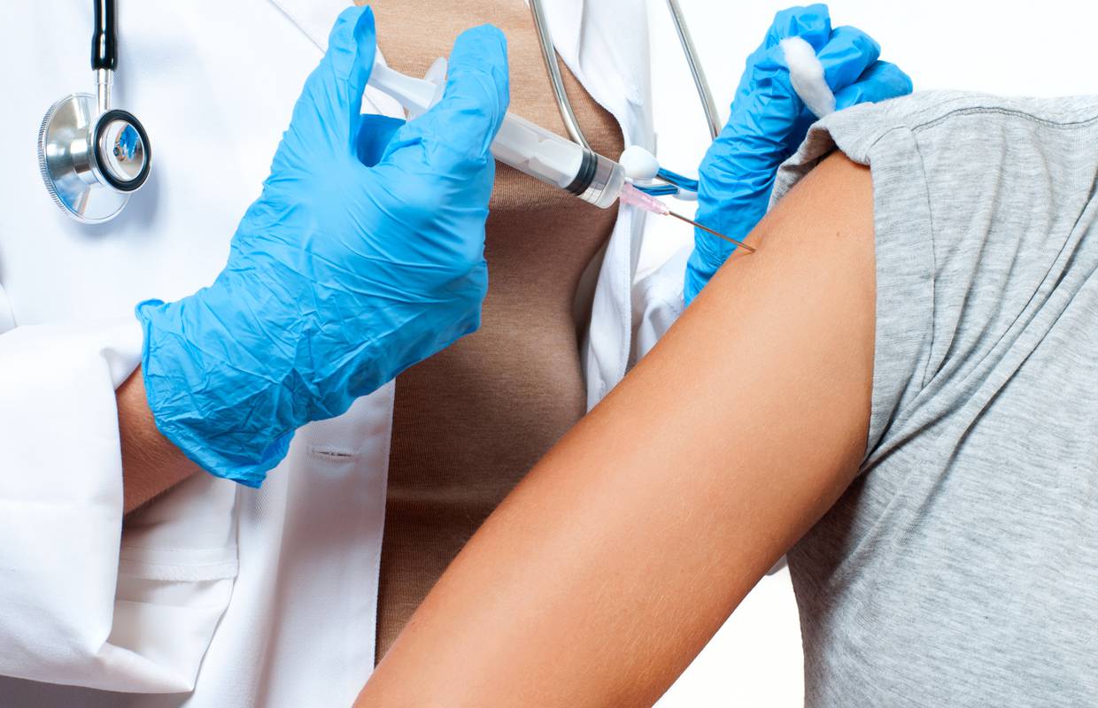 Cijepljenje protiv korone: Treba li biti obvezno ili dobrovoljno?