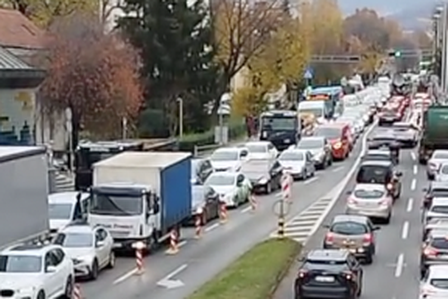 Prometni kolaps kod Vjesnika