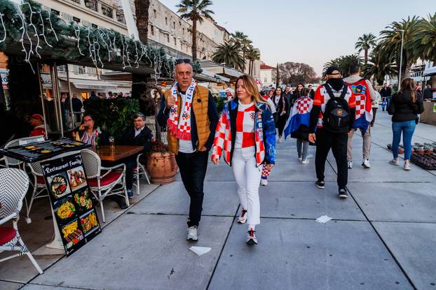 Split: Atmosefra na splitskoj rivi uoči početka utakmice UEFA Lige nacija Hrvatska - Francuska