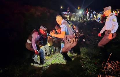 Honduras: Avion se srušio u vodu, poginulo sedmero ljudi, među njima djeca i glazbenik