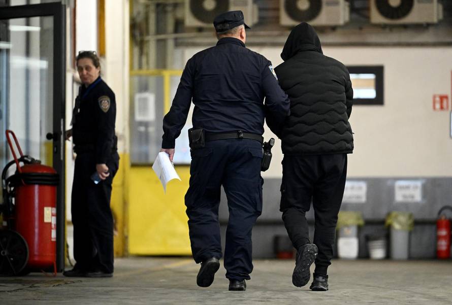 Zagreb: Privođenje uhićenih povezanih sa slučajem bolnice u Jankomiru
