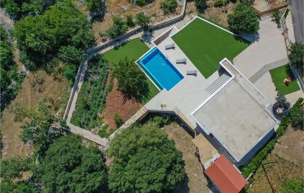 Ovo je vila zbog koje su priveli muža Ivane Ninčević Lesandrić. Rentali je za skoro 400 € noć!