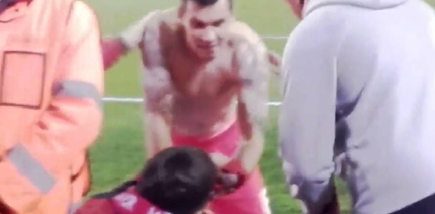 Oduševio: Lovren dres poklonio navijaču u invalidskim kolicima