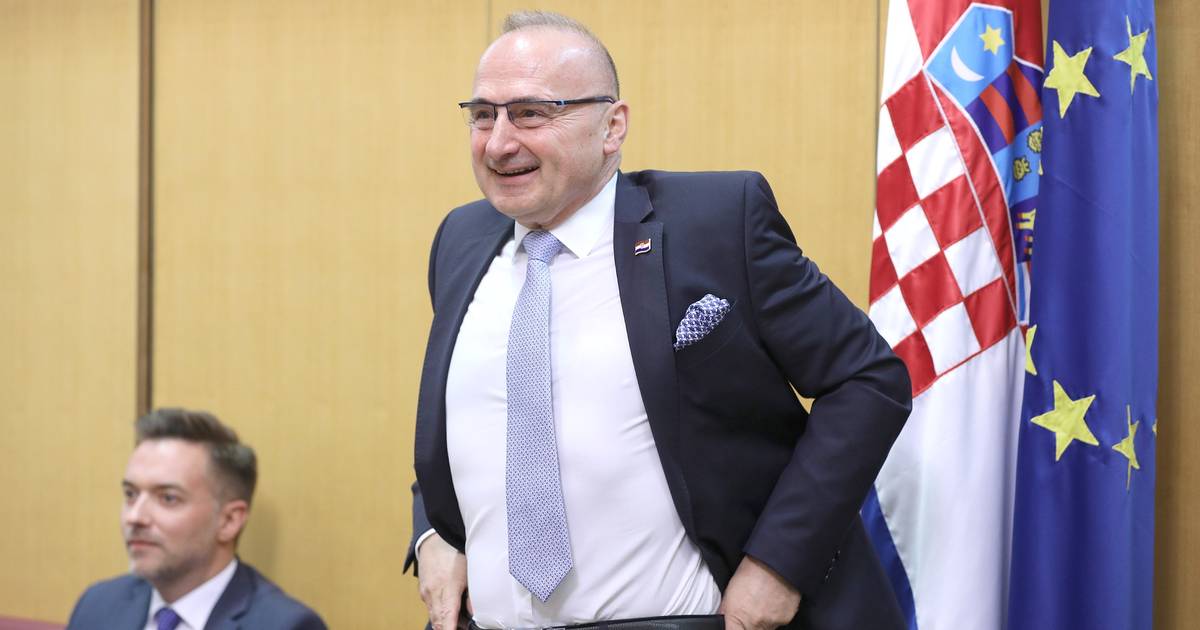‘Opposition Gears Up for Parliamentary Confrontation: “Radman Fails to File Earnings on Card, Encouraging Sanctions”‘