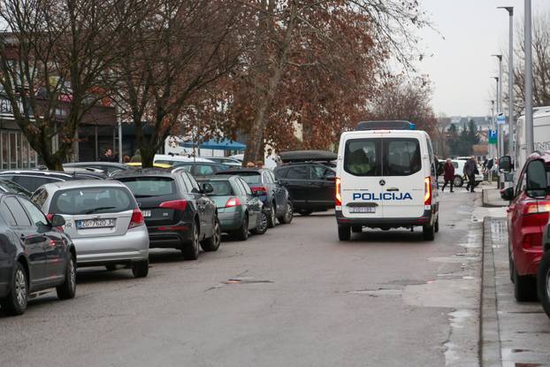 Zagreb: Redovno postupanje policije  uoči utakmice Hajduk - Dinamo 