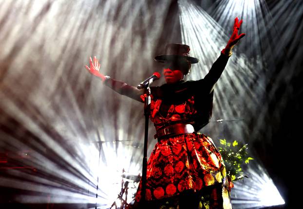 Šibenik:  Britanski trip-hop bend Morcheeba uveo je šibencane i njihove goste u novu 2026.godinu