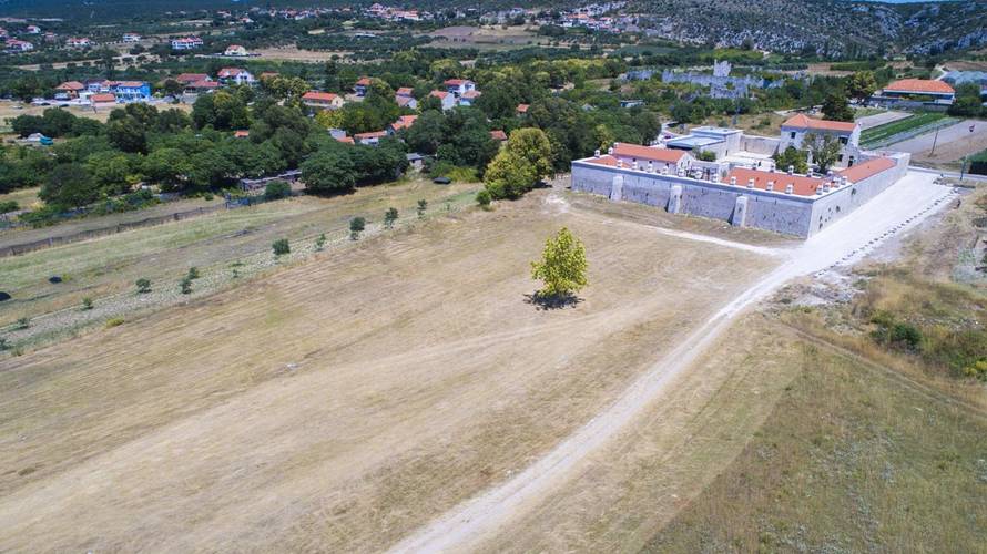 Šime Vrsaljko o hotelu koji je otvarao s rođakom: 'Od rujna 2025. nemam više ništa s tim'