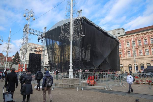 Zagreb: Pozornica za doček Nove godine polako dobiva svoj konačan izgled