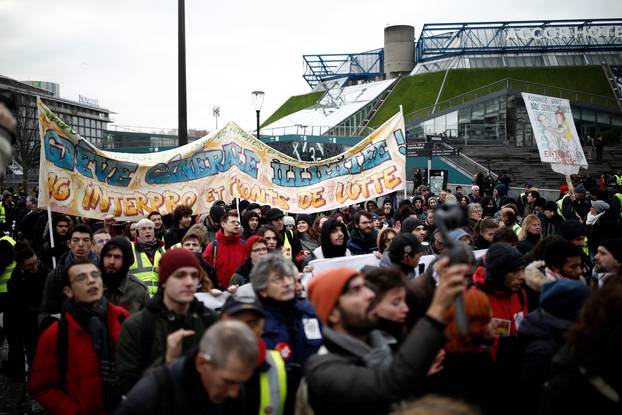 French yellow vests stage their 56th round of protest