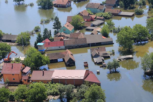 ARHIVA - 2014. Katastrofalne poplave u Gunji
